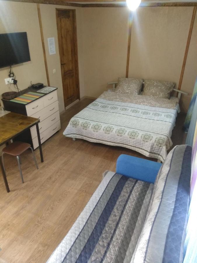 Hotel Гостевой Дом Ксения Suchumi Zewnętrze zdjęcie